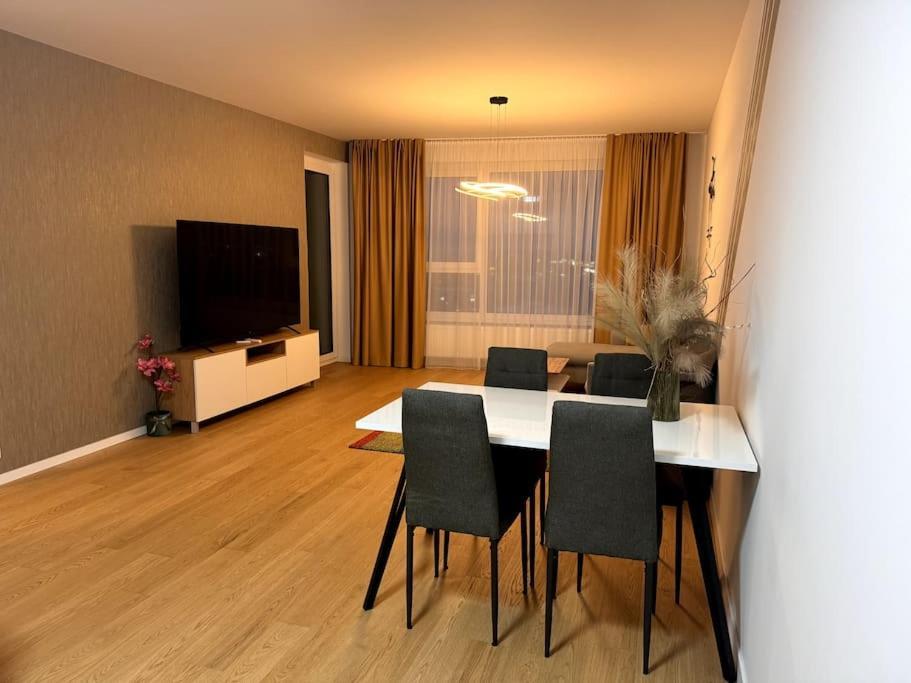 Apartman Danubius 1805 *